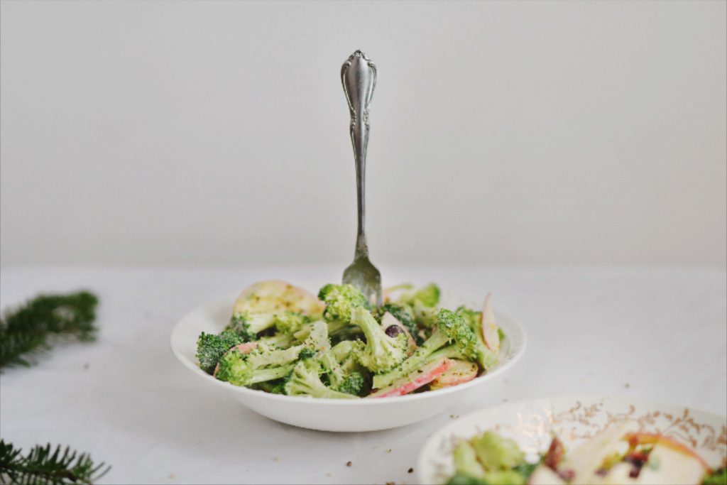 Orijin_recipe_salade-brocolis-pommes-sauce-aux-graines-de-chanvre