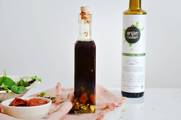 orijin_recipe_hemp-oil-infused-with-thyme-and-sundried-tomatoes